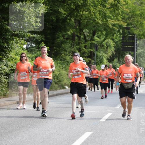 15.06.2025 - REWE Women's Run Jannik Wohlers http://msf.ph/oto/7935375 15.06.2025 10:12:45 Laufen 5094, 5041, 51, 5039, 5215, 5040 meine-sportfotos.de