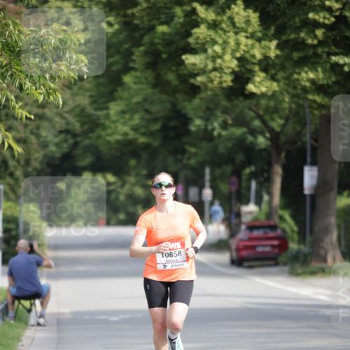 15.06.2025 - REWE Women's Run Jannik Wohlers http://msf.ph/oto/7935391 15.06.2025 08:40:27 Laufen 10858 meine-sportfotos.de