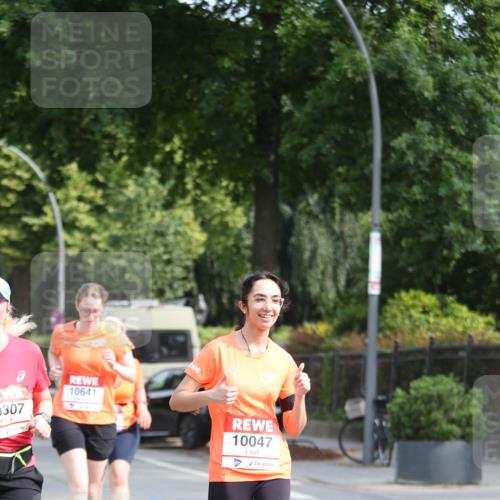 15.06.2025 - REWE Women's Run Jannik Wohlers http://msf.ph/oto/7935396 15.06.2025 09:53:06 Laufen 10641, 0307, 10047 meine-sportfotos.de