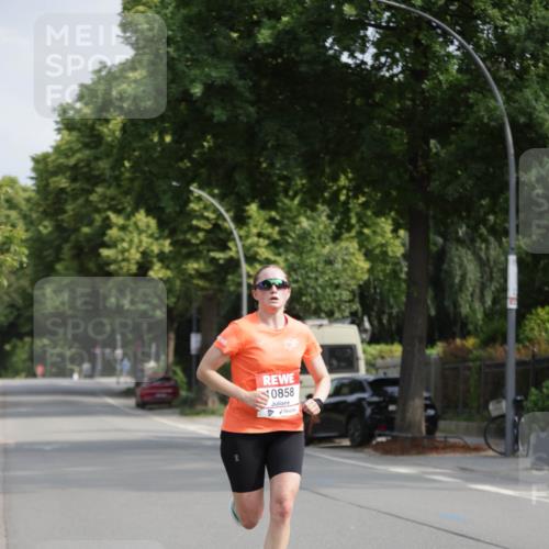 15.06.2025 - REWE Women's Run Jannik Wohlers http://msf.ph/oto/7935427 15.06.2025 08:40:30 Laufen 0858 meine-sportfotos.de