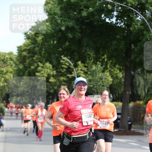 15.06.2025 - REWE Women's Run Jannik Wohlers http://msf.ph/oto/7935433 15.06.2025 09:53:06 Laufen 10307, 10641 meine-sportfotos.de