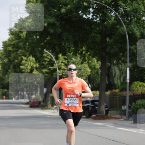 15.06.2025 - REWE Women's Run Jannik Wohlers http://msf.ph/oto/7935436 15.06.2025 08:40:30 Laufen 10858 meine-sportfotos.de