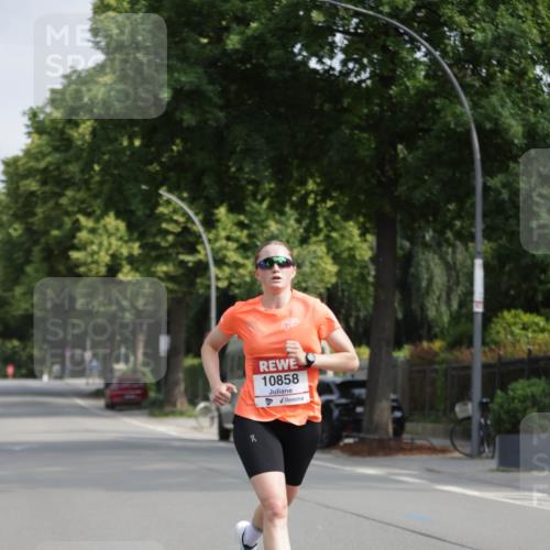 15.06.2025 - REWE Women's Run Jannik Wohlers http://msf.ph/oto/7935439 15.06.2025 08:40:30 Laufen 10858 meine-sportfotos.de