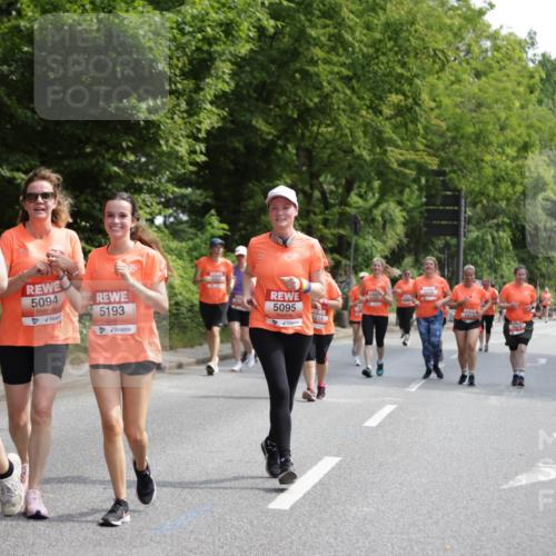 15.06.2025 - REWE Women's Run Jannik Wohlers http://msf.ph/oto/7935454 15.06.2025 10:12:51 Laufen 5094, 5193, 5095, 5215, 6414 meine-sportfotos.de