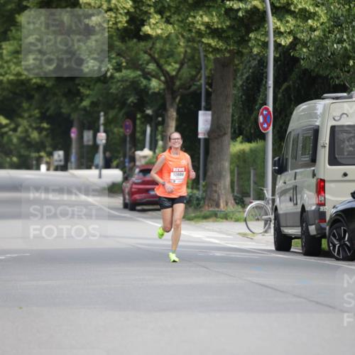 15.06.2025 - REWE Women's Run Jannik Wohlers http://msf.ph/oto/7935455 15.06.2025 08:41:06 Laufen 10686 meine-sportfotos.de