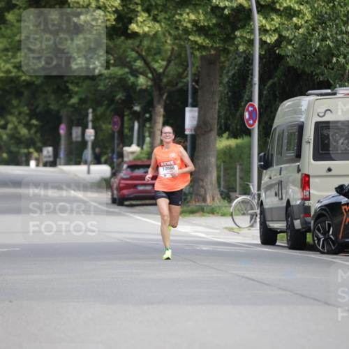 15.06.2025 - REWE Women's Run Jannik Wohlers http://msf.ph/oto/7935468 15.06.2025 08:41:06 Laufen 10686 meine-sportfotos.de