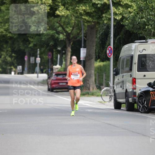 15.06.2025 - REWE Women's Run Jannik Wohlers http://msf.ph/oto/7935481 15.06.2025 08:41:06 Laufen 10686 meine-sportfotos.de