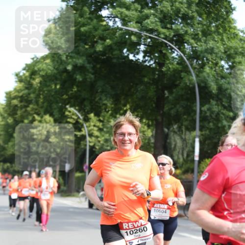 15.06.2025 - REWE Women's Run Jannik Wohlers http://msf.ph/oto/7935488 15.06.2025 09:53:08 Laufen 10260, 10604 meine-sportfotos.de