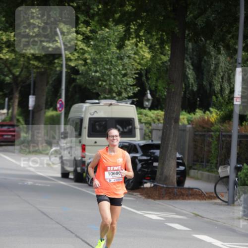 15.06.2025 - REWE Women's Run Jannik Wohlers http://msf.ph/oto/7935501 15.06.2025 08:41:10 Laufen 10686, 15 meine-sportfotos.de