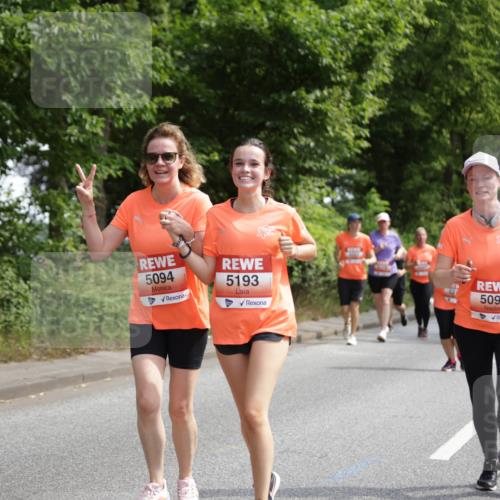 15.06.2025 - REWE Women's Run Jannik Wohlers http://msf.ph/oto/7935528 15.06.2025 10:12:52 Laufen 5, 5094, 5193, 621, 5095 meine-sportfotos.de