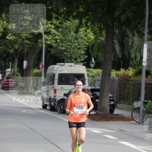 15.06.2025 - REWE Women's Run Jannik Wohlers http://msf.ph/oto/7935533 15.06.2025 08:41:11 Laufen 10686 meine-sportfotos.de
