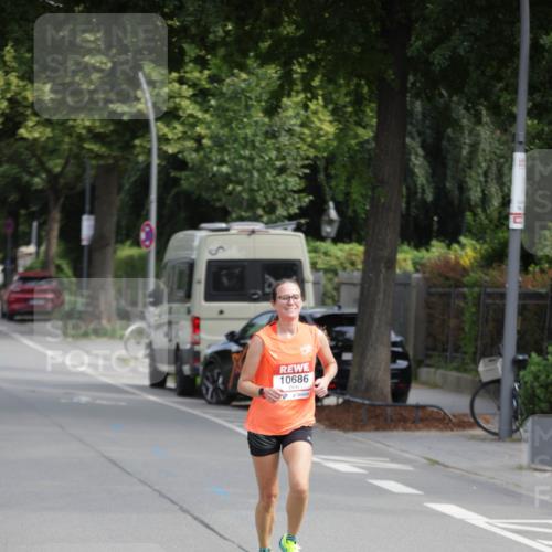 15.06.2025 - REWE Women's Run Jannik Wohlers http://msf.ph/oto/7935536 15.06.2025 08:41:11 Laufen 10686 meine-sportfotos.de