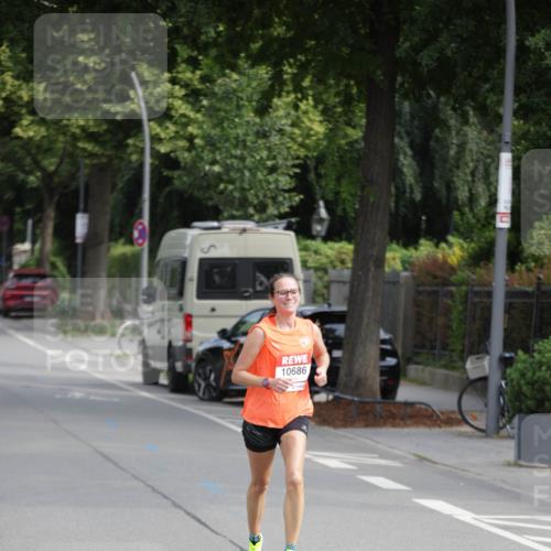 15.06.2025 - REWE Women's Run Jannik Wohlers http://msf.ph/oto/7935540 15.06.2025 08:41:11 Laufen 311, 10686 meine-sportfotos.de
