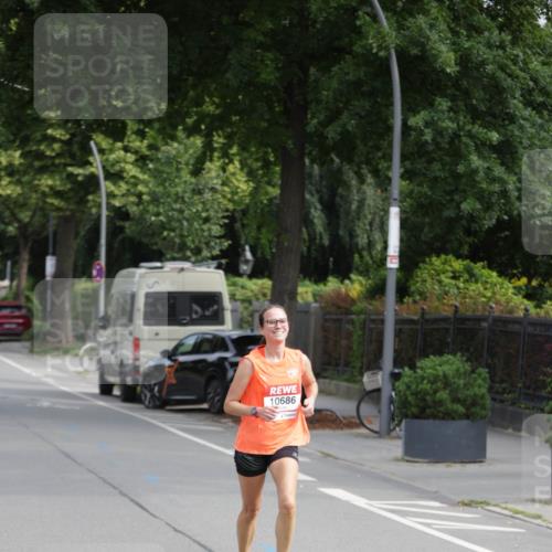 15.06.2025 - REWE Women's Run Jannik Wohlers http://msf.ph/oto/7935589 15.06.2025 08:41:11 Laufen 10686 meine-sportfotos.de