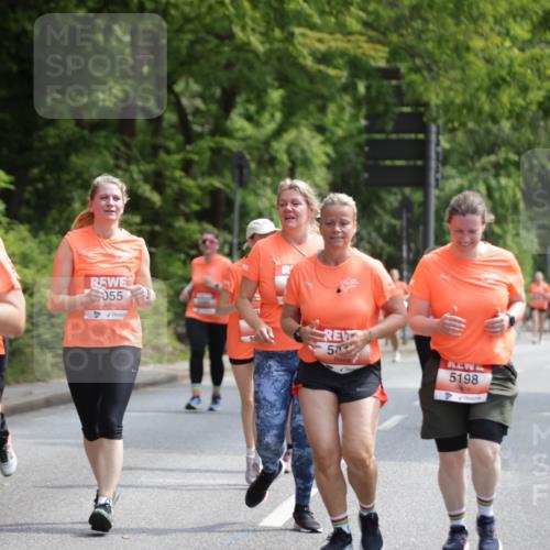 15.06.2025 - REWE Women's Run Jannik Wohlers http://msf.ph/oto/7935593 15.06.2025 10:12:55 Laufen 5215, 055, 52, 5198 meine-sportfotos.de