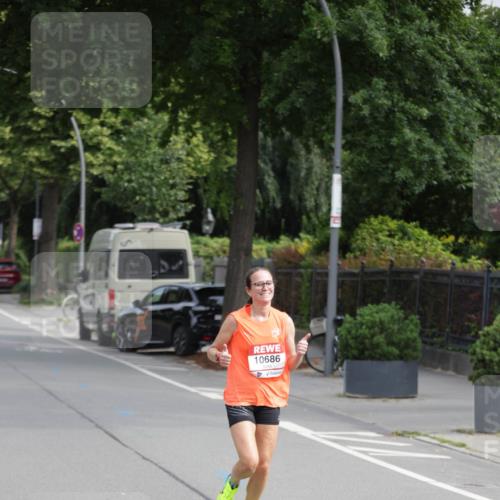 15.06.2025 - REWE Women's Run Jannik Wohlers http://msf.ph/oto/7935619 15.06.2025 08:41:12 Laufen 10686 meine-sportfotos.de