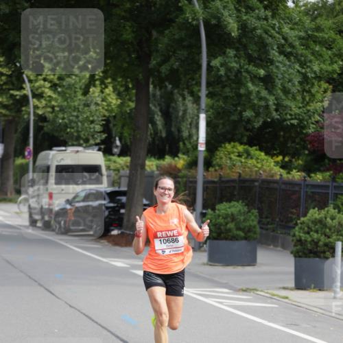 15.06.2025 - REWE Women's Run Jannik Wohlers http://msf.ph/oto/7935650 15.06.2025 08:41:12 Laufen 10686 meine-sportfotos.de