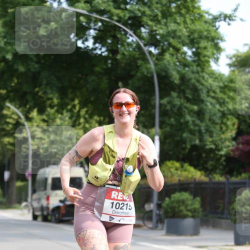 15.06.2025 - REWE Women's Run Jannik Wohlers http://msf.ph/oto/7935660 15.06.2025 09:53:22 Laufen 10215 meine-sportfotos.de