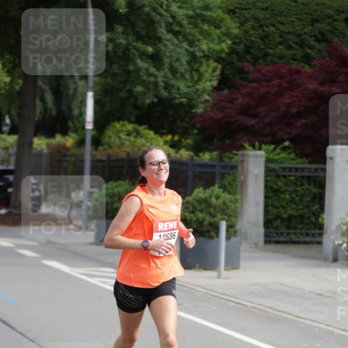 15.06.2025 - REWE Women's Run Jannik Wohlers http://msf.ph/oto/7935745 15.06.2025 08:41:13 Laufen 1036 meine-sportfotos.de