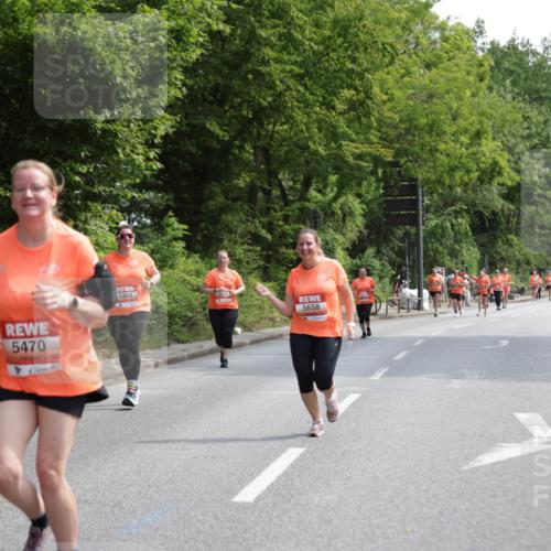 15.06.2025 - REWE Women's Run Jannik Wohlers http://msf.ph/oto/7935775 15.06.2025 10:13:01 Laufen 5396, 5470, 5390, 5658 meine-sportfotos.de