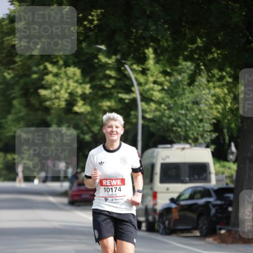 15.06.2025 - REWE Women's Run Jannik Wohlers http://msf.ph/oto/7935791 15.06.2025 08:41:39 Laufen 10174 meine-sportfotos.de