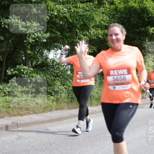 15.06.2025 - REWE Women's Run Jannik Wohlers http://msf.ph/oto/7935830 15.06.2025 10:13:04 Laufen 539, 5658, 5615 meine-sportfotos.de