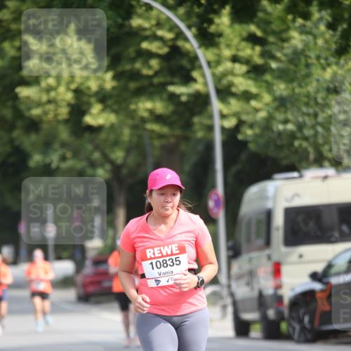 15.06.2025 - REWE Women's Run Jannik Wohlers http://msf.ph/oto/7935842 15.06.2025 09:53:35 Laufen 10835 meine-sportfotos.de