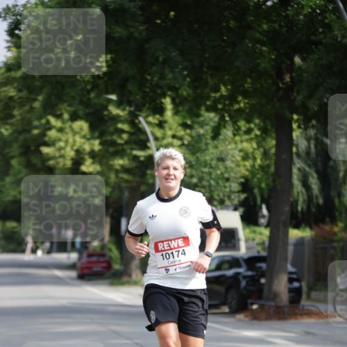 15.06.2025 - REWE Women's Run Jannik Wohlers http://msf.ph/oto/7935849 15.06.2025 08:41:39 Laufen 10174 meine-sportfotos.de