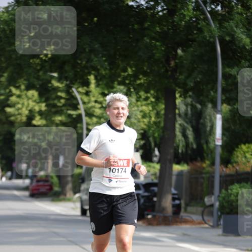 15.06.2025 - REWE Women's Run Jannik Wohlers http://msf.ph/oto/7935866 15.06.2025 08:41:40 Laufen 10174 meine-sportfotos.de
