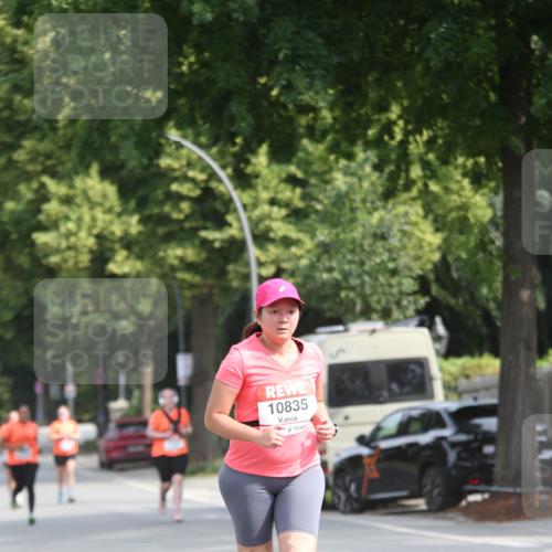 15.06.2025 - REWE Women's Run Jannik Wohlers http://msf.ph/oto/7935881 15.06.2025 09:53:36 Laufen 10835 meine-sportfotos.de