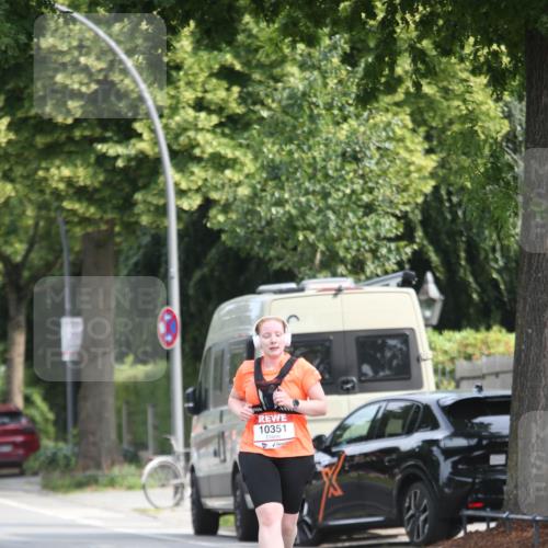 15.06.2025 - REWE Women's Run Jannik Wohlers http://msf.ph/oto/7935935 15.06.2025 09:53:41 Laufen 10351 meine-sportfotos.de