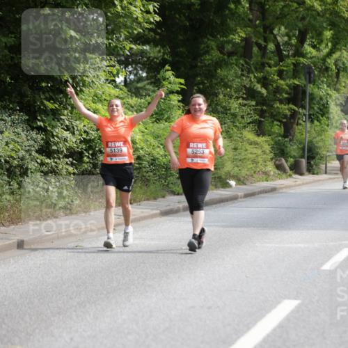 15.06.2025 - REWE Women's Run Jannik Wohlers http://msf.ph/oto/7935952 15.06.2025 10:13:09 Laufen 5139, 5253 meine-sportfotos.de