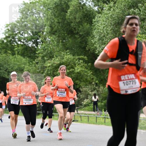15.06.2025 - REWE Women's Run Dr. Thomas Lammeyer http://msf.ph/oto/7935956 15.06.2025 09:19:16 Laufen 10563, 10857, 10090, 10868, 151, 10779 meine-sportfotos.de