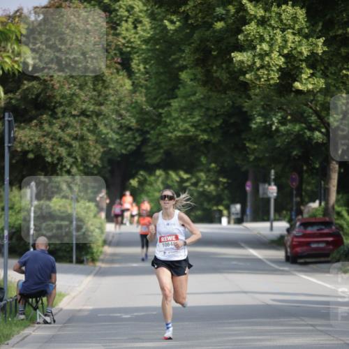 15.06.2025 - REWE Women's Run Jannik Wohlers http://msf.ph/oto/7935977 15.06.2025 08:42:19 Laufen 10848 meine-sportfotos.de
