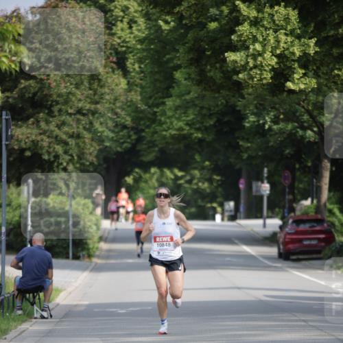 15.06.2025 - REWE Women's Run Jannik Wohlers http://msf.ph/oto/7935981 15.06.2025 08:42:19 Laufen 10848 meine-sportfotos.de