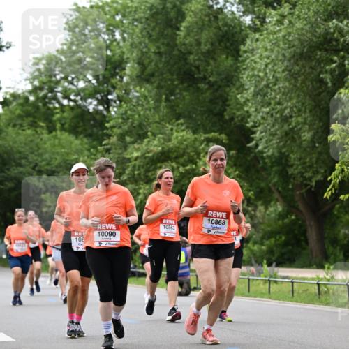 15.06.2025 - REWE Women's Run Dr. Thomas Lammeyer http://msf.ph/oto/7935995 15.06.2025 09:19:16 Laufen 10123, 10868, 10563, 10090, 108 meine-sportfotos.de