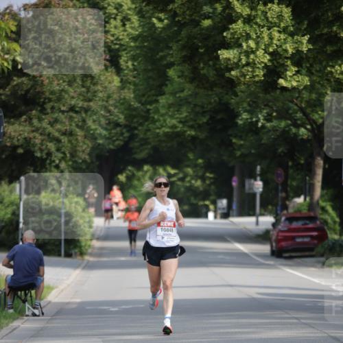 15.06.2025 - REWE Women's Run Jannik Wohlers http://msf.ph/oto/7936003 15.06.2025 08:42:19 Laufen 10848 meine-sportfotos.de