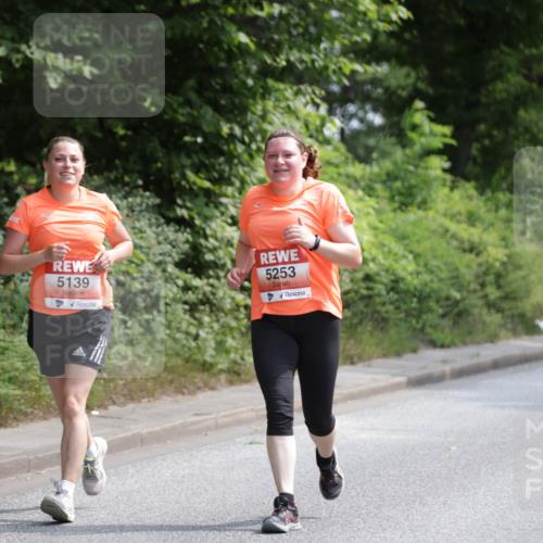 15.06.2025 - REWE Women's Run Jannik Wohlers http://msf.ph/oto/7936007 15.06.2025 10:13:11 Laufen 5139, 5253 meine-sportfotos.de