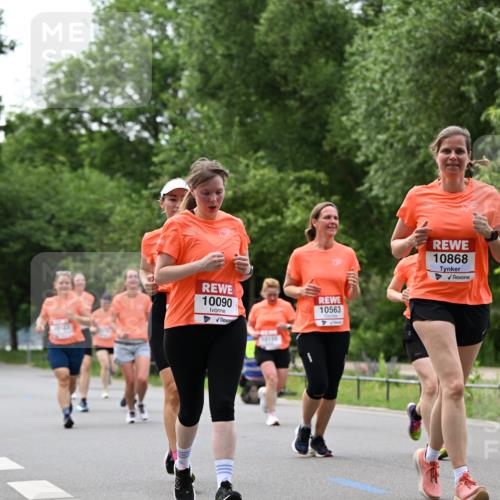 15.06.2025 - REWE Women's Run Dr. Thomas Lammeyer http://msf.ph/oto/7936036 15.06.2025 09:19:17 Laufen 10090, 10563, 10868 meine-sportfotos.de