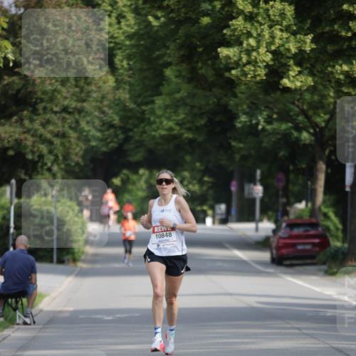 15.06.2025 - REWE Women's Run Jannik Wohlers http://msf.ph/oto/7936039 15.06.2025 08:42:20 Laufen 10848 meine-sportfotos.de