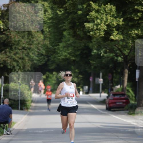 15.06.2025 - REWE Women's Run Jannik Wohlers http://msf.ph/oto/7936068 15.06.2025 08:42:21 Laufen 10848 meine-sportfotos.de