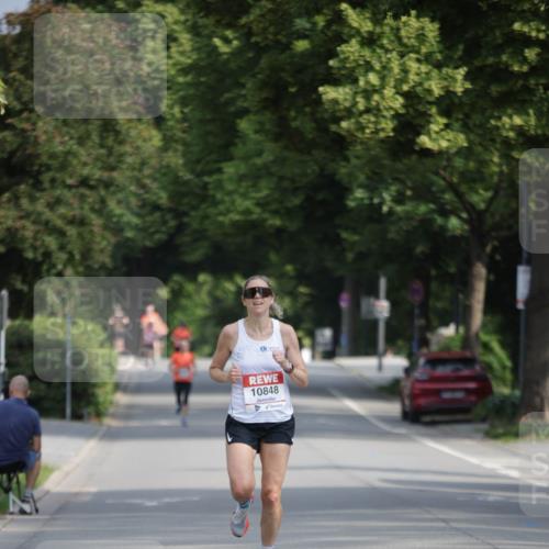 15.06.2025 - REWE Women's Run Jannik Wohlers http://msf.ph/oto/7936078 15.06.2025 08:42:21 Laufen 10848 meine-sportfotos.de