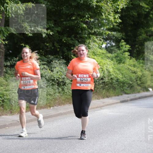 15.06.2025 - REWE Women's Run Jannik Wohlers http://msf.ph/oto/7936081 15.06.2025 10:13:11 Laufen 5139, 5253 meine-sportfotos.de