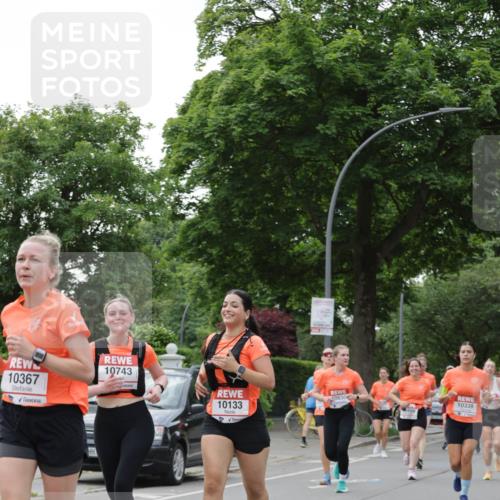 15.06.2025 - REWE Women's Run Jannik Wohlers http://msf.ph/oto/7936103 15.06.2025 08:26:24 Laufen 10367, 10743, 10133, 10830, 0499, 10339 meine-sportfotos.de