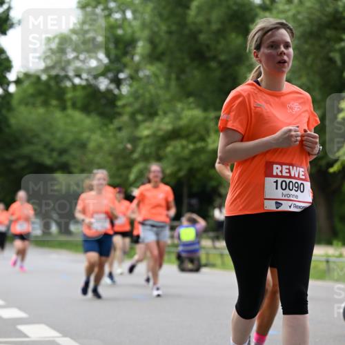 15.06.2025 - REWE Women's Run Dr. Thomas Lammeyer http://msf.ph/oto/7936117 15.06.2025 09:19:19 Laufen 10090 meine-sportfotos.de