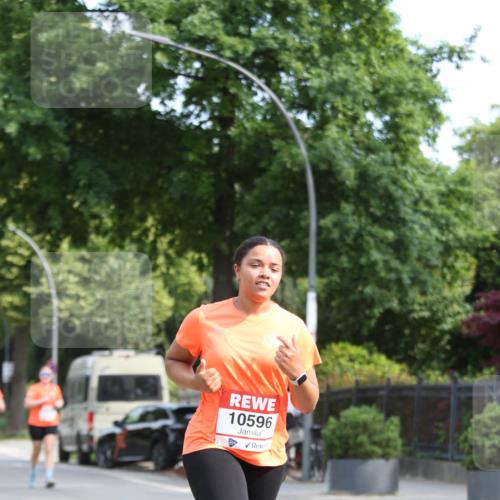 15.06.2025 - REWE Women's Run Jannik Wohlers http://msf.ph/oto/7936146 15.06.2025 09:53:48 Laufen 10596 meine-sportfotos.de