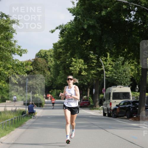15.06.2025 - REWE Women's Run Jannik Wohlers http://msf.ph/oto/7936158 15.06.2025 08:42:24 Laufen 10848 meine-sportfotos.de
