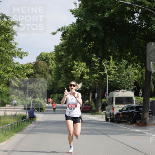 15.06.2025 - REWE Women's Run Jannik Wohlers http://msf.ph/oto/7936180 15.06.2025 08:42:24 Laufen 10848 meine-sportfotos.de