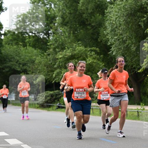 15.06.2025 - REWE Women's Run Dr. Thomas Lammeyer http://msf.ph/oto/7936202 15.06.2025 09:19:20 Laufen 10523, 10433 meine-sportfotos.de