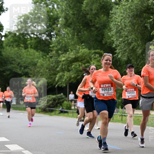 15.06.2025 - REWE Women's Run Dr. Thomas Lammeyer http://msf.ph/oto/7936224 15.06.2025 09:19:21 Laufen 10523, 10433 meine-sportfotos.de